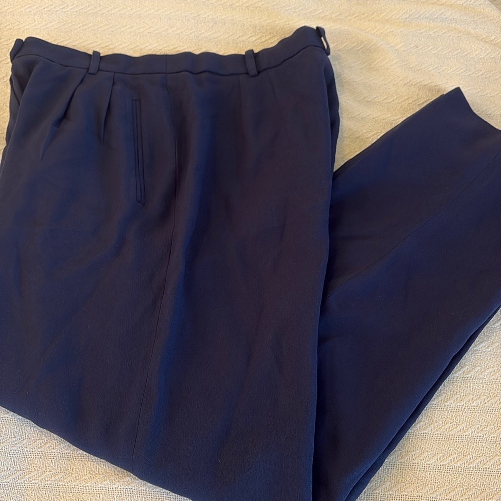 Liz Claiborne navy pleated straight leg dress pants 14